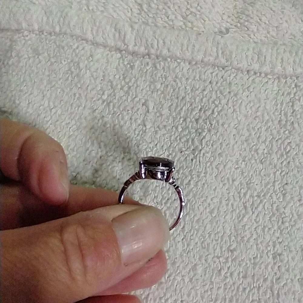 Silvertone brown 🟤 🤎 crystal 🔮 ring 💍7.5